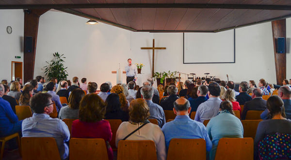 Gottesdienst - Freie Evangelische Baptisten-Gemeinde